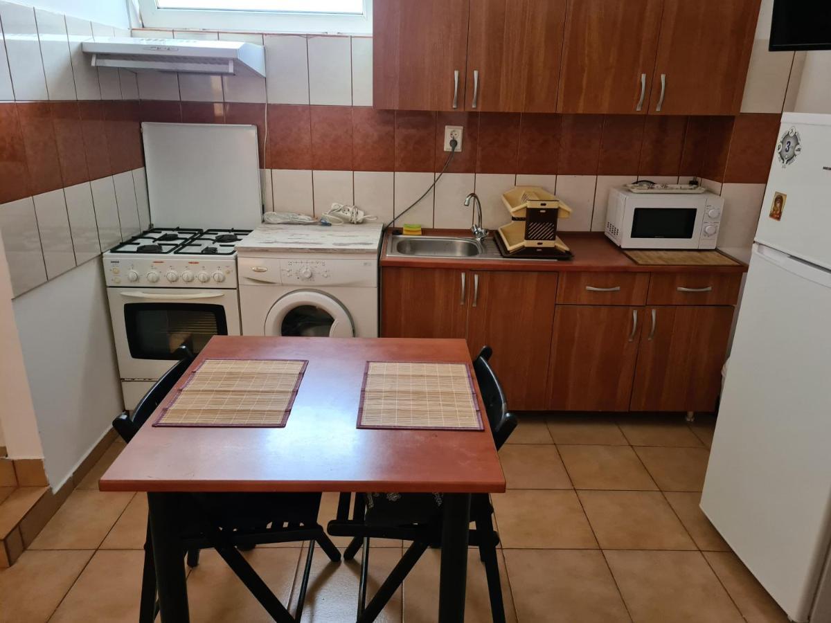 Apartamento Ogadugu Bucarest Exterior foto